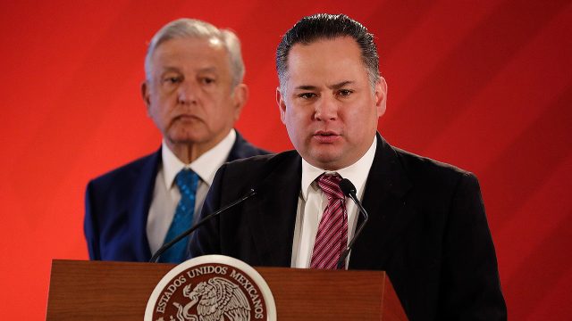 santiago-nieto-amlo-640x360-1