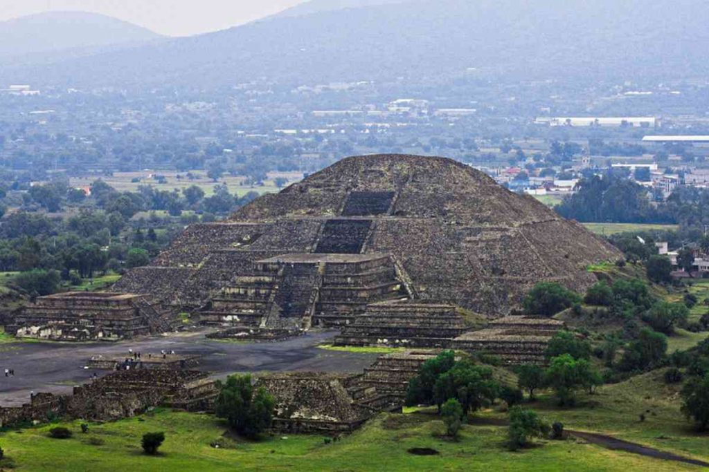 equinoccio-de-primavera-en-teotihuacan-1024x683