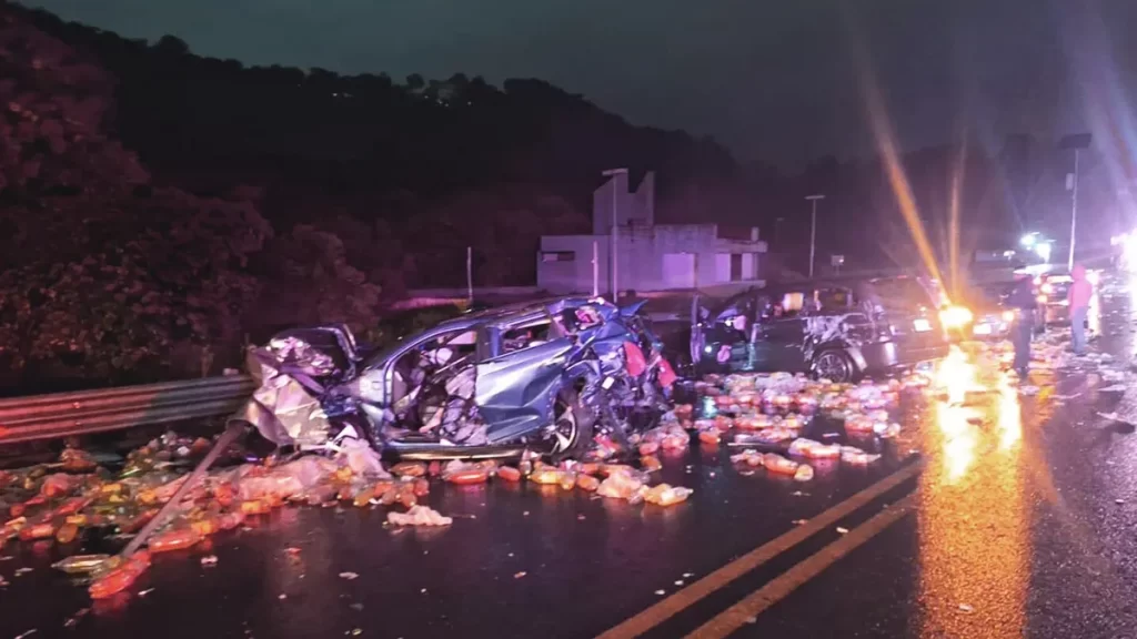 accidente-sobre-la-carretera-mexico-tuxpan