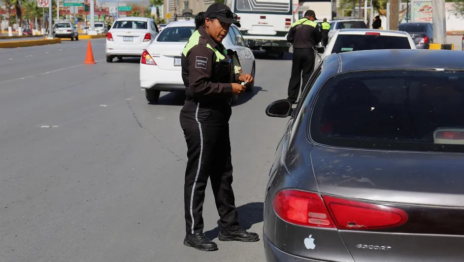 agentes-transito-edomex-unicas-levantar