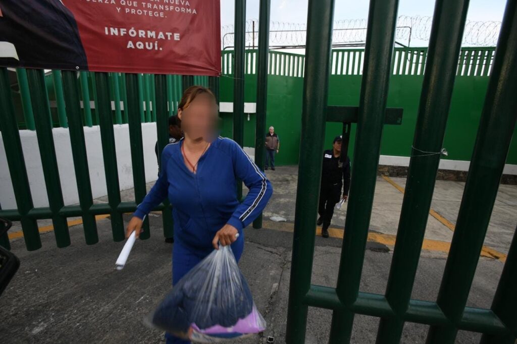 207080d2-c9e7-4296-b1a7-e33199032c02