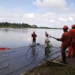 Playas de Veracruz cierran por derrame de hidrocarburo: Pescadores y restauranteros, los más afectados