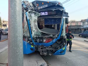 1 choque de trolebus