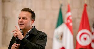 1 gobernador de durango