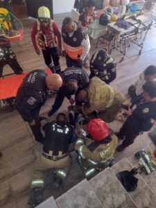 1 proccion civil saca a persona de una sisterna texcoco