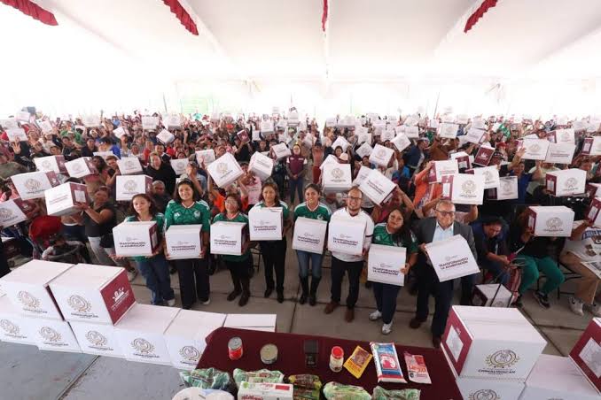 1 en chumalhuacan entregan canastas basicas
