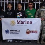 Caen tres, incluido un menor, por asalto armado a tienda Oxxo en Ecatepec