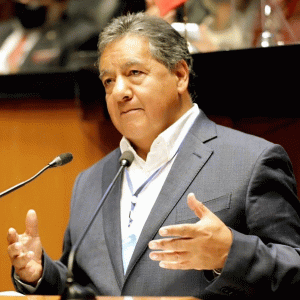 Por-que-solicito-licencia-al-Senado-Higinio-Martinez-Miranda