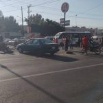 Manifestantes bloquean la carretera México-Texcoco a la altura del Conalep de Los Reyes La Paz